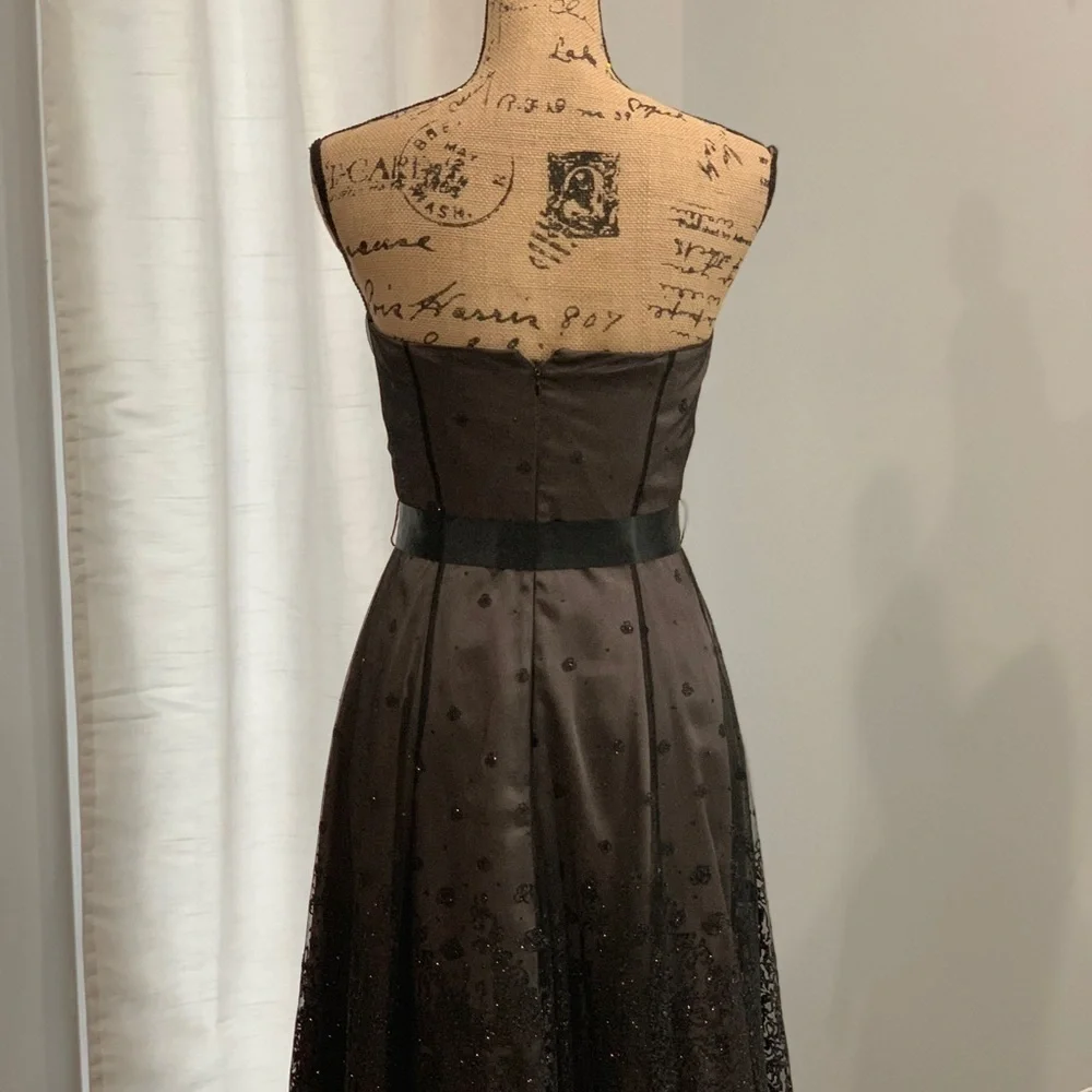 Adrianna Papell Boutique strapless belted dress size 4